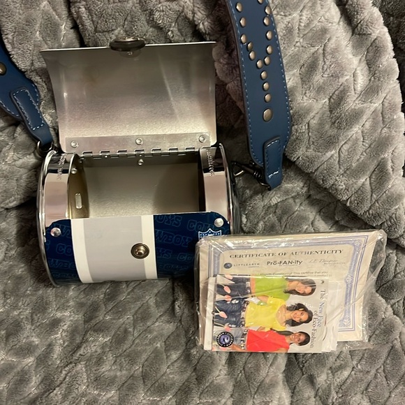 ProFANity Dallas Cowboys metal purse unopened certificate of authenticity - Picture 4 of 7